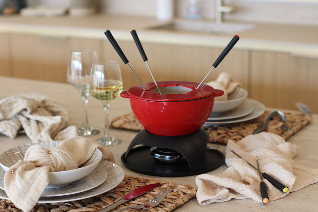 Comment entretenir un caquelon en fonte émaillée ? Astuces simples pour le garder en parfait état