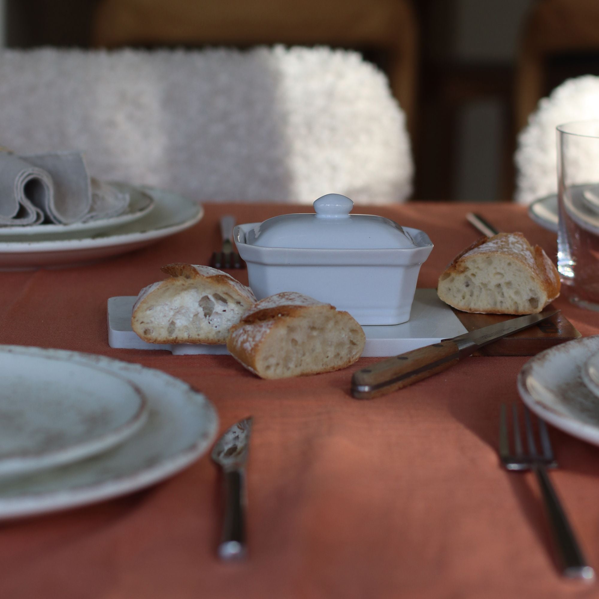 Terrine avec couvercle 200 grammes en grès blanc 11x8x4,6cm