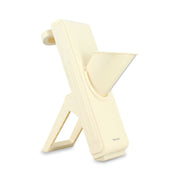 Mandoline verticale Menastyl en polypropylène beige avec lame inox, vue de trois quarts sur fond blanc