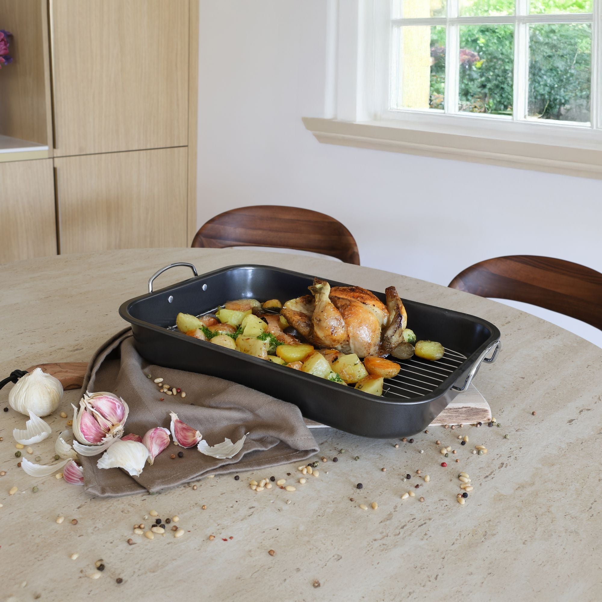 Plat rôtisserie Amandine en acier carbone 37 cm