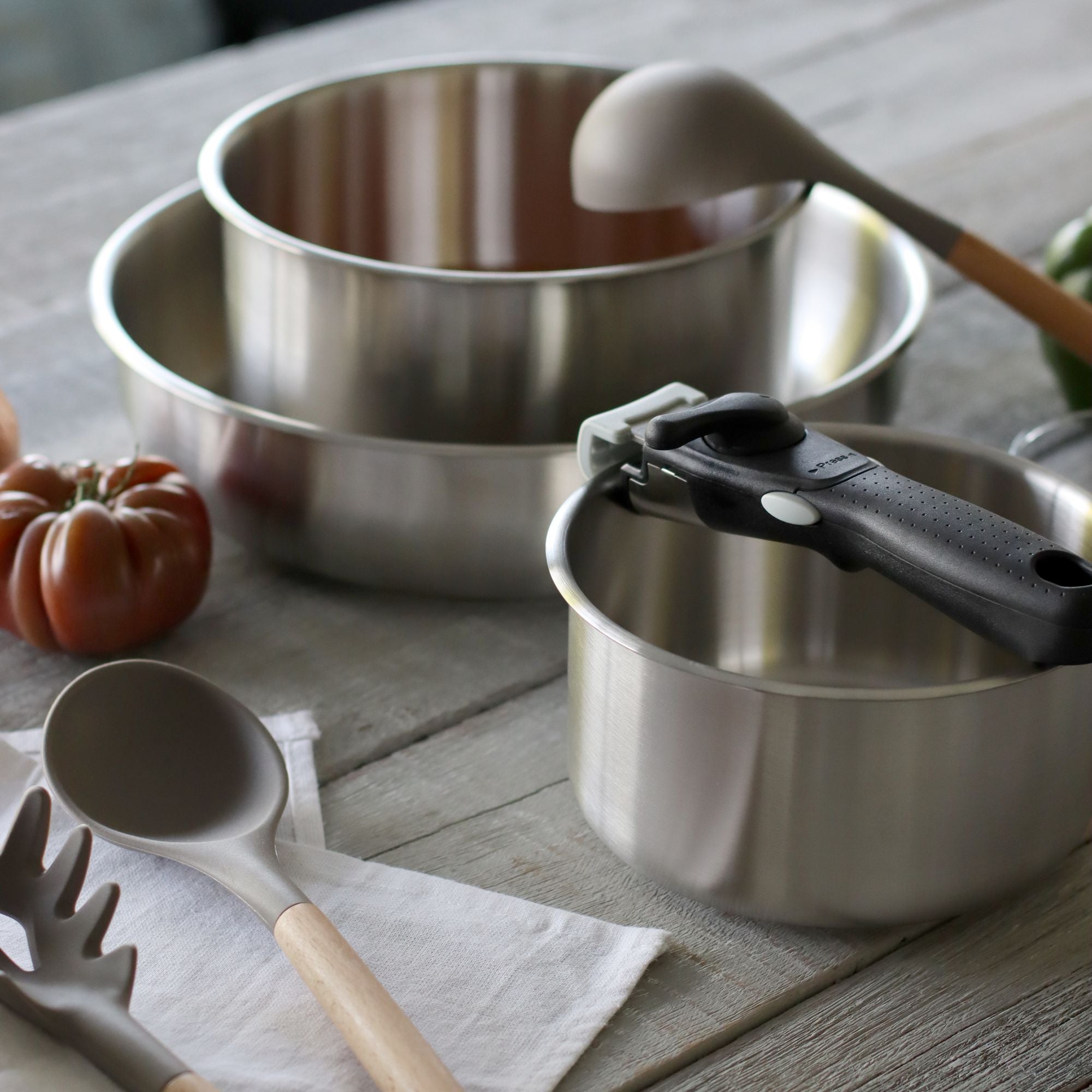 Lot de 3 Casseroles Iris Inox 16/18/20 cm avec Poignée Amovible