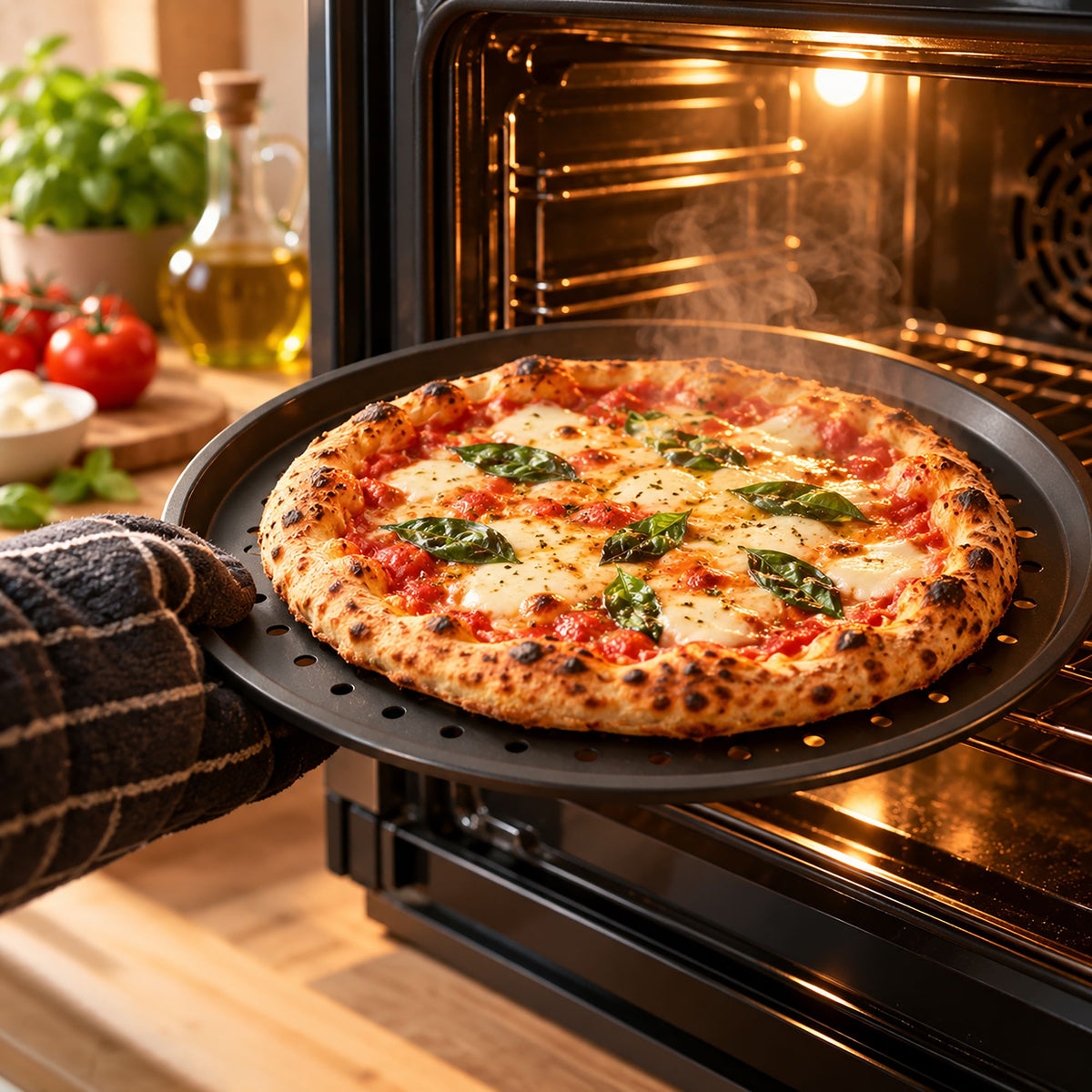 Amandine carbon steel pizza plate 33 cm