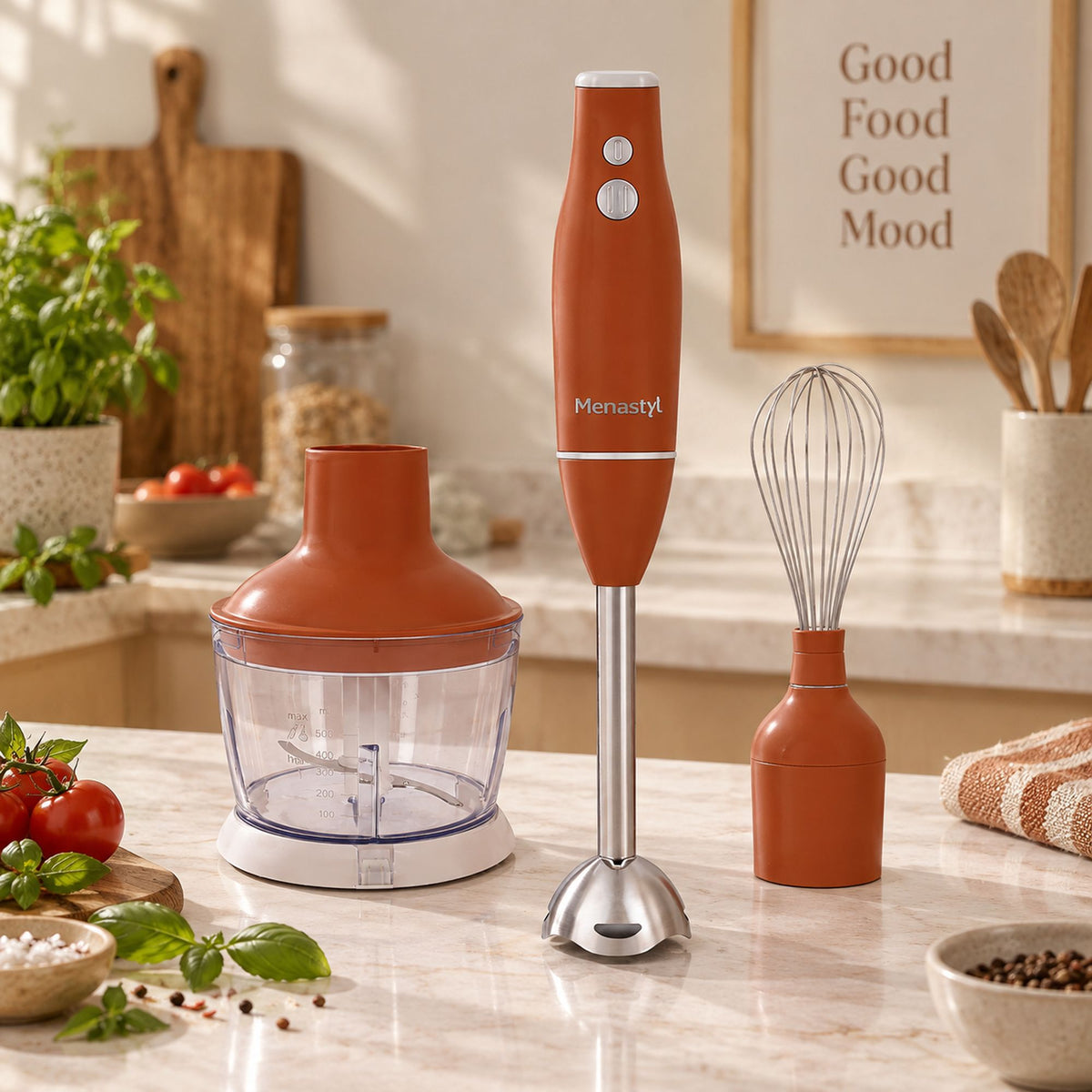 Mixeur multifonction 3 en 1 terracotta avec accessoires hachoir et fouet sur plan de travail cuisine