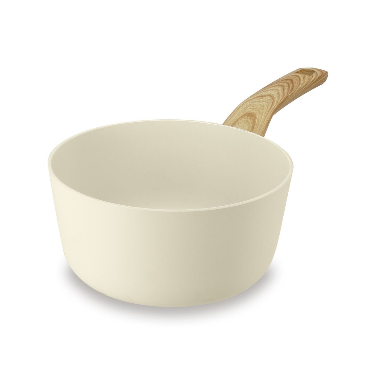Casserole Colorama 18 cm beige avec manche bois, vue de trois-quarts sur fond blanc
