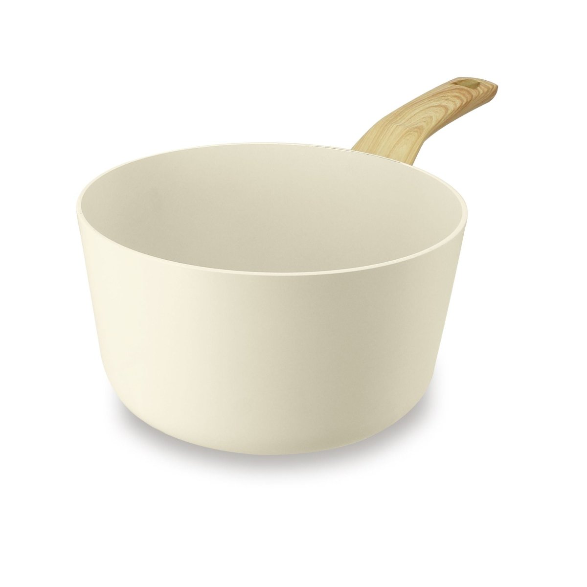 Casserole Colorama 20 cm en aluminium beige avec manche bois, vue trois-quarts sur fond blanc