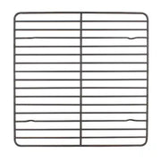 Grille à pâtisserie carrée Amandine en acier carbone antiadhésif Menastyl, vue de dessus sur fond blanc