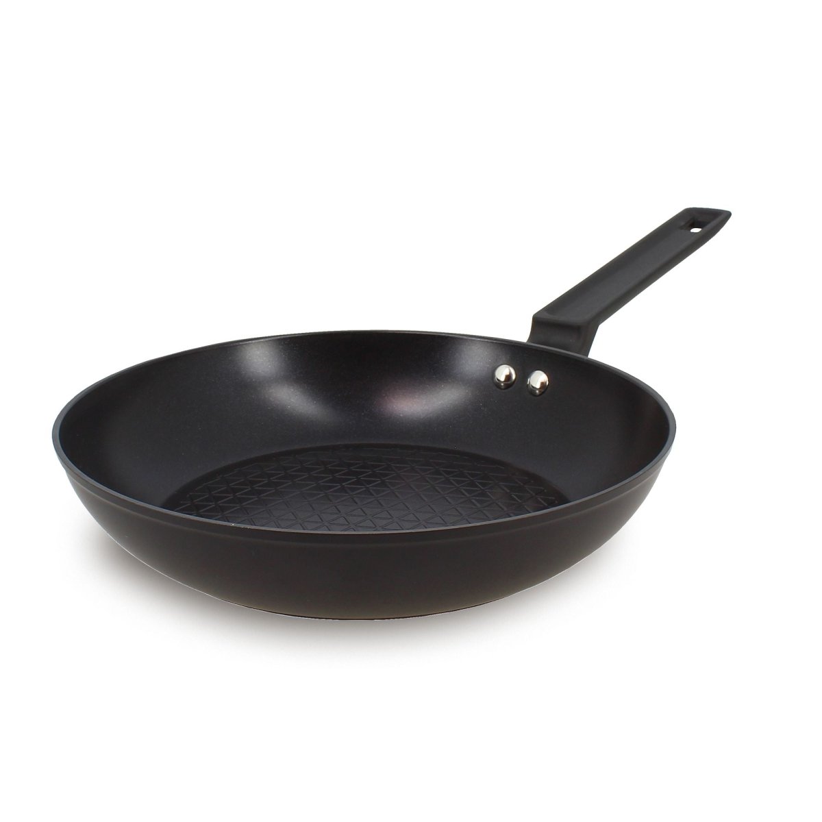 Poêle à frire First 24 cm en aluminium noir Menastyl, vue de trois-quarts avec manche ergonomique