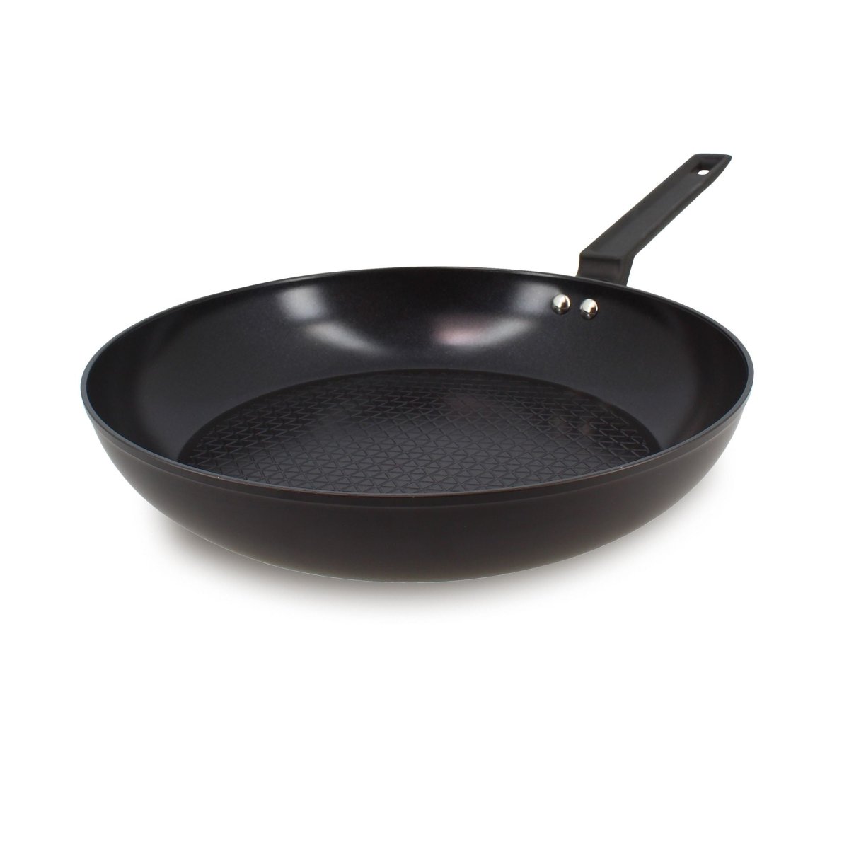 Poêle à frire First 30 cm en aluminium noir Menastyl avec revêtement antiadhésif, vue de trois-quarts