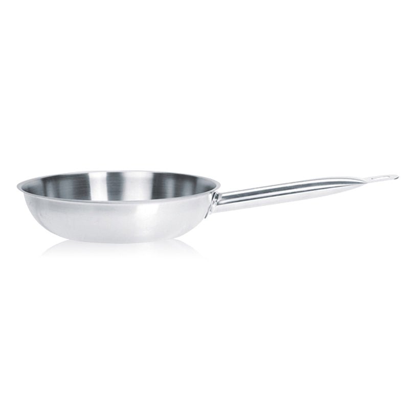 Poêle professionnelle inox 28 cm Menastyl avec poignée tubulaire, vue de profil sur fond blanc