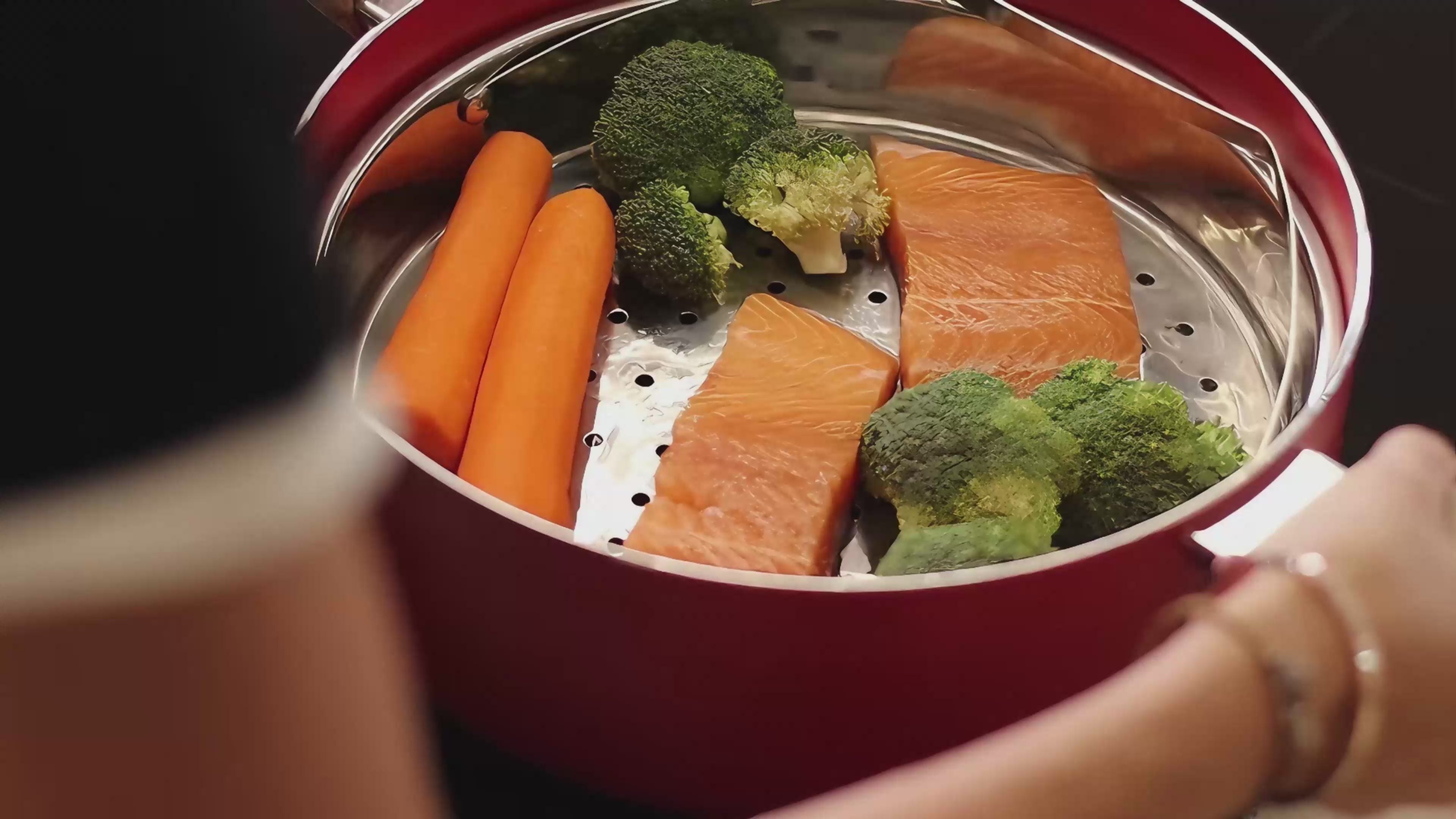 Load video: 28cm Aluminum Multi-Purpose Cooking Set - All-in-One Utensil