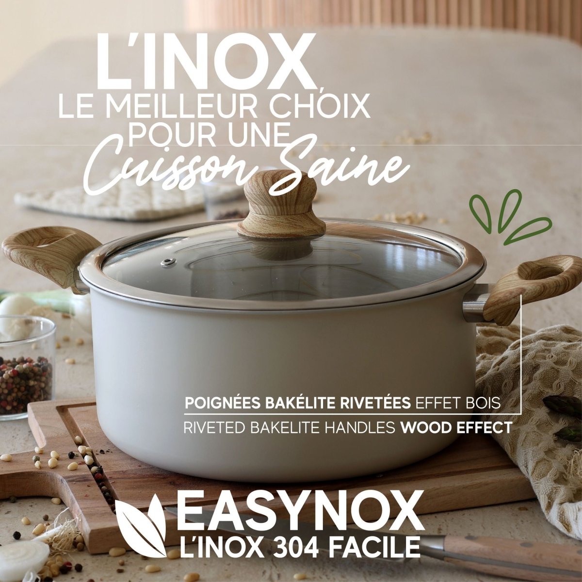 Casserole Easynox inox blanc avec poignées effet bois et couvercle verre, ambiance cuisson saine