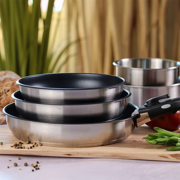 Set de 3 poêles et 2 casseroles en acier inoxydable avec revêtement antiadhésif noir et poignée amovible