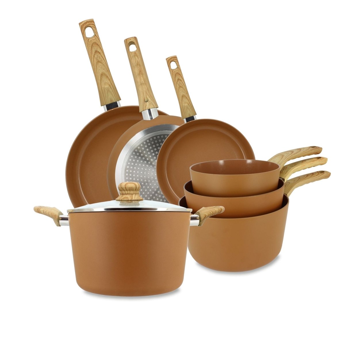 Set de 7 pièces Colorama marron avec poêles, casseroles et marmites avec manches en bois, vue d'ensemble fond blanc