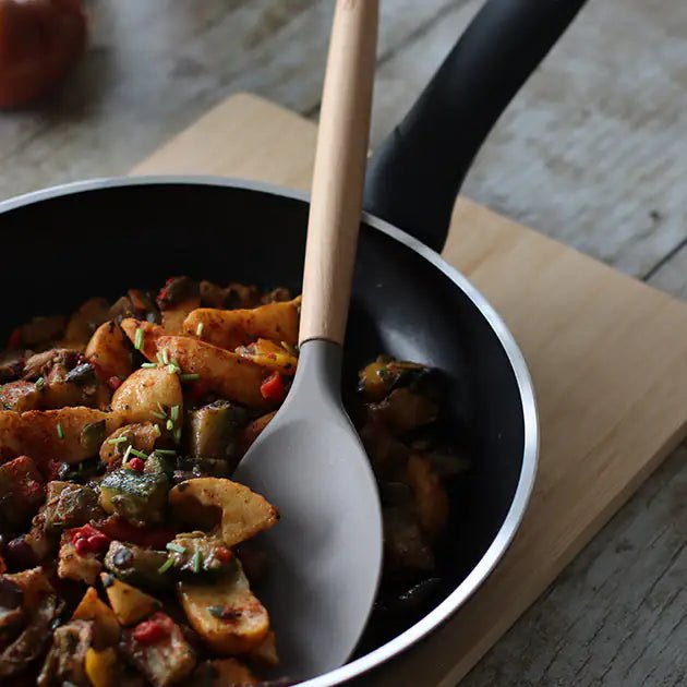 Spatule cuillère Eliott en silicone avec manche en bois - Menastyl - Spatule